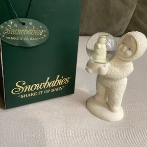 Snowbabies globe